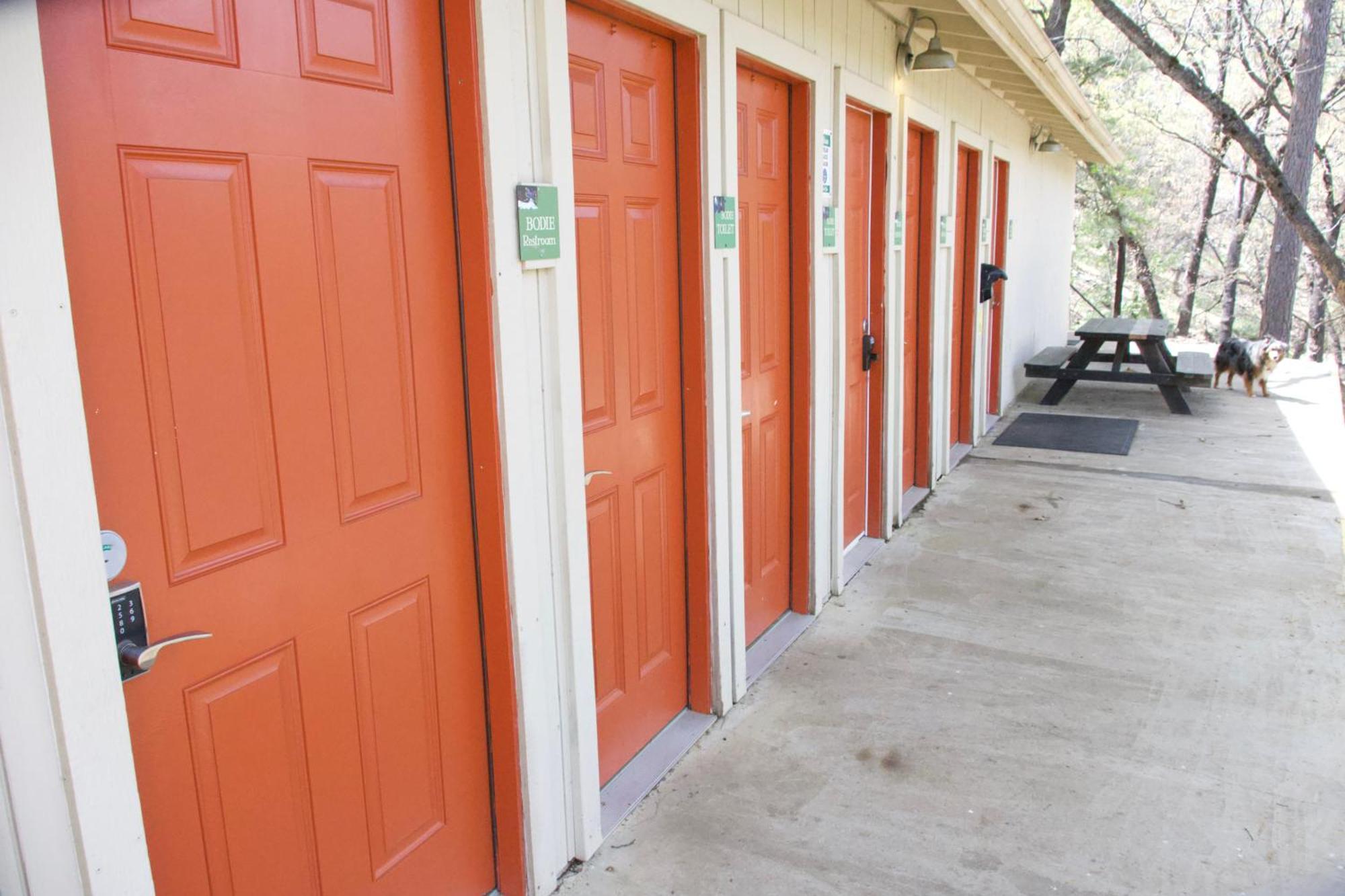 Yosemite Bug Rustic Mountain Resort Midpines Εξωτερικό φωτογραφία
