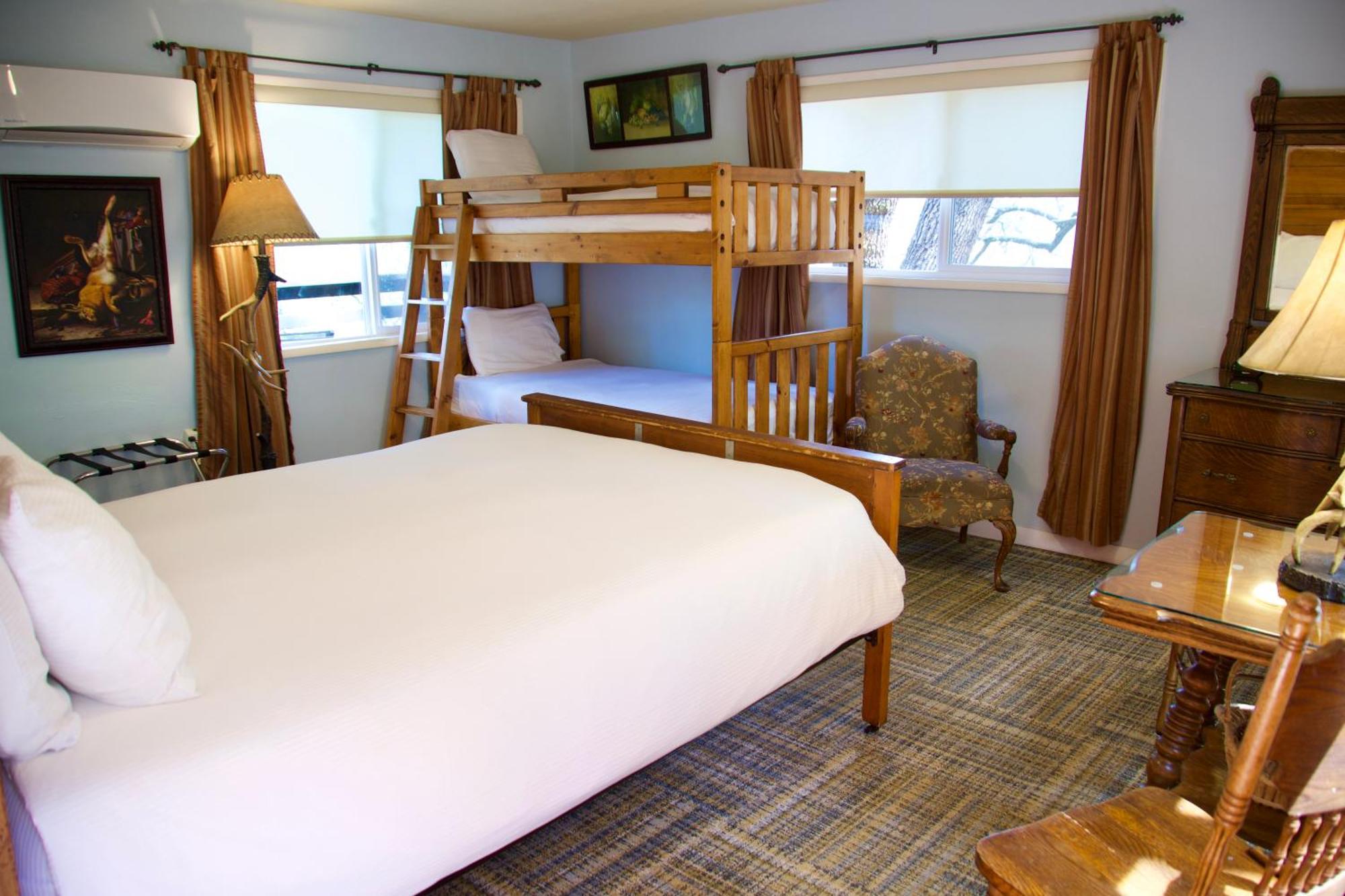 Yosemite Bug Rustic Mountain Resort Midpines Εξωτερικό φωτογραφία
